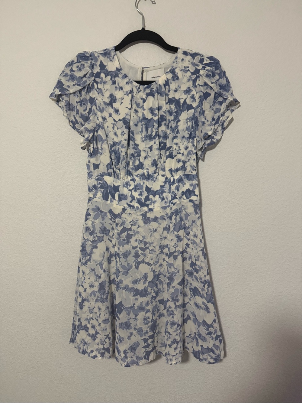 Reformation Blue & White Floral Mini Dress B3 - Picture 2 of 13